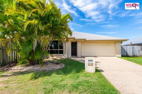 1/4 Coogee Tce, Blacks Beach, QLD 4740