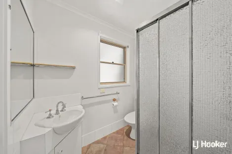 Property photo of 15 Carnall Close Holt ACT 2615