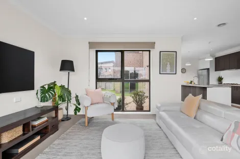 Property photo of 24 Pin Oak Mews Epping VIC 3076