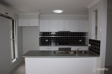 Property photo of 2/40 Beaumont Drive Pimpama QLD 4209