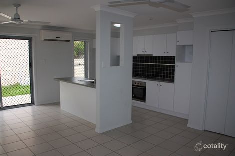 Property photo of 2/40 Beaumont Drive Pimpama QLD 4209