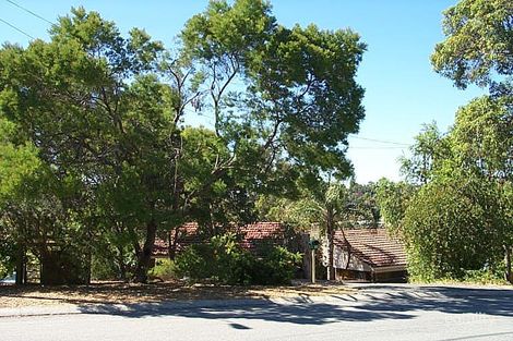 Property photo of 26 Emerald Place Mount Richon WA 6112