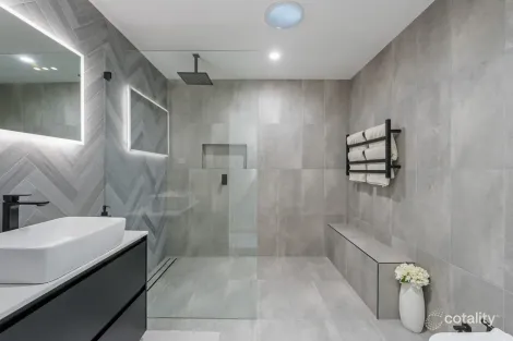 Property photo of 21 Appleton Avenue Lurnea NSW 2170