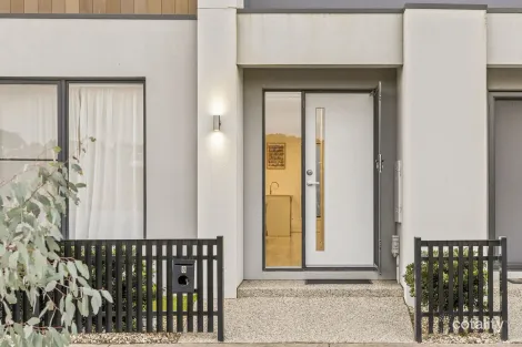 Property photo of 8 Nova Walk Mount Duneed VIC 3217