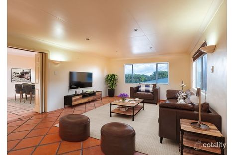 Property photo of 17 Crest Avenue Boyne Island QLD 4680