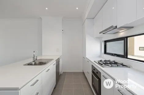 Property photo of 17 Ulmara Parkway Maidstone VIC 3012