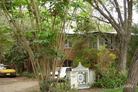 Property photo of 71 Dell Road St Lucia QLD 4067