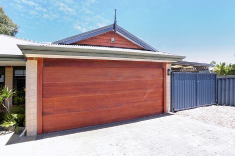 Property photo of 37 Minderoo Crescent Golden Bay WA 6174