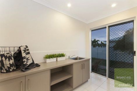 Property photo of 42 Shoalmarra Drive Mount Low QLD 4818