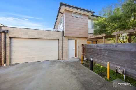 Property photo of 11 Emica Parade Knoxfield VIC 3180