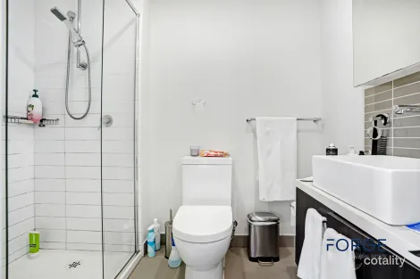 Property photo of 608/8 Sutherland Street Melbourne VIC 3000