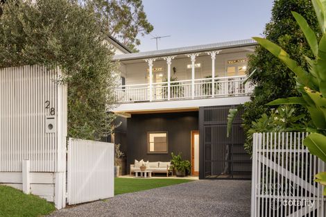 28 Thorn St, Red Hill, QLD 4059