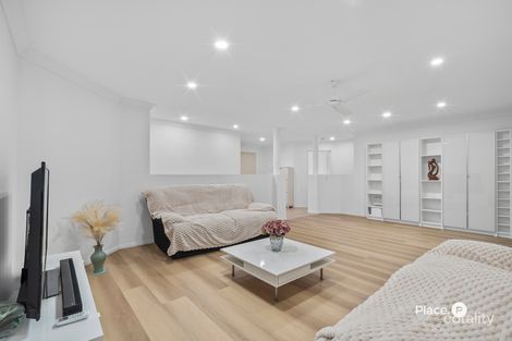 Property photo of 47 Lancaster Circuit Stretton QLD 4116