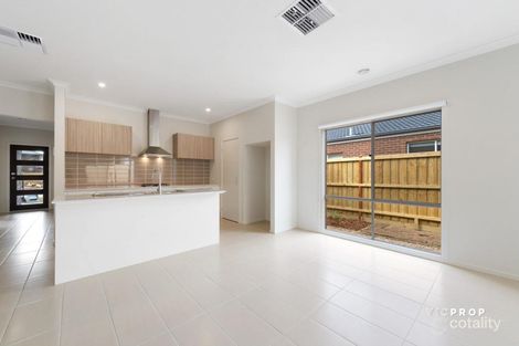 Property photo of 28 Calvert Place Point Cook VIC 3030