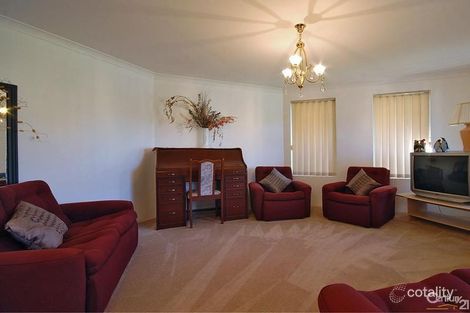 Property photo of 6 Holroyd Link Wanneroo WA 6065