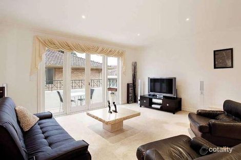 Property photo of 9/679 Toorak Road Toorak VIC 3142