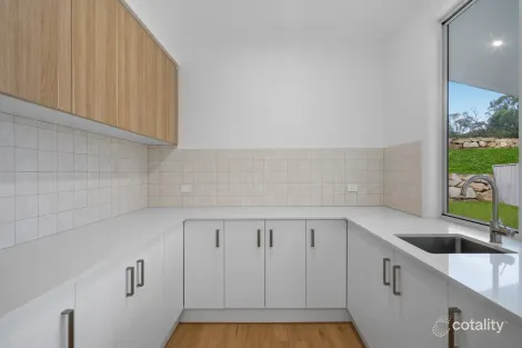 Property photo of 124 Jackson Crescent Gleneagle QLD 4285