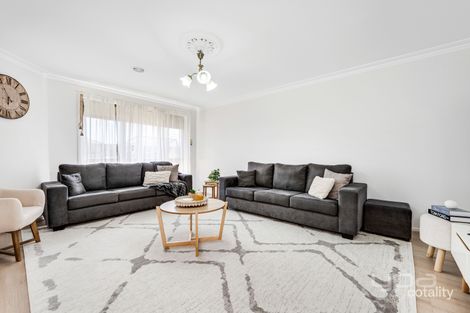 Property photo of 4 Hovea Close Meadow Heights VIC 3048