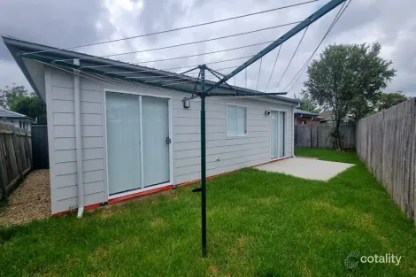 5 Rowley Pl, Airds, NSW 2560