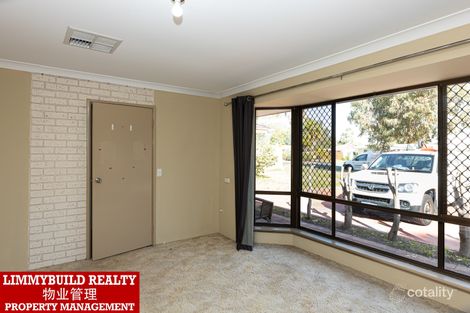 Property photo of 16 Lurnea Place Karawara WA 6152