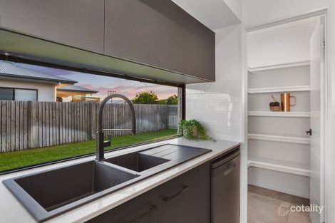 Property photo of 8 Henderson Street Mount Low QLD 4818