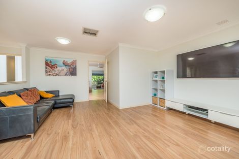 Property photo of 21 Whitecliffe Square Iluka WA 6028