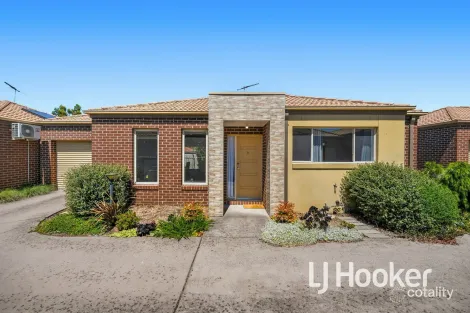 2/1 Walnut Way, Pakenham, VIC 3810