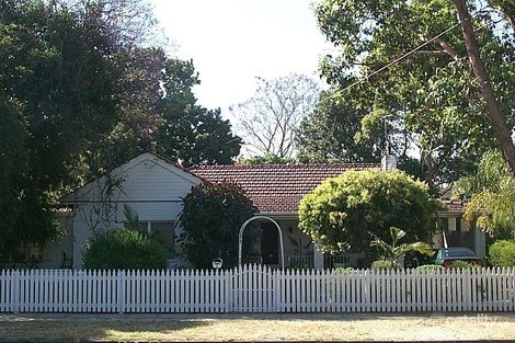 8 Seventh Ave, Kensington, WA 6151