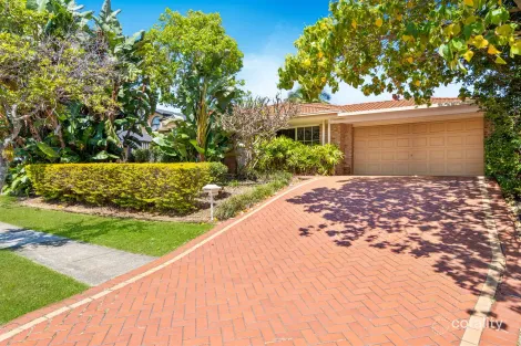 30 Crestwood Dr, Molendinar, QLD 4214