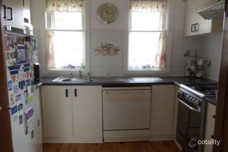 Property photo of 7 Gossamer Place Macquarie Fields NSW 2564