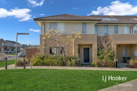 Property photo of 1 Parkfield Walk Westmeadows VIC 3049