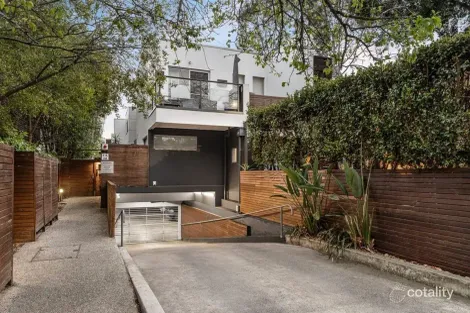 Property photo of 16/4A Lansdowne Road St Kilda East VIC 3183