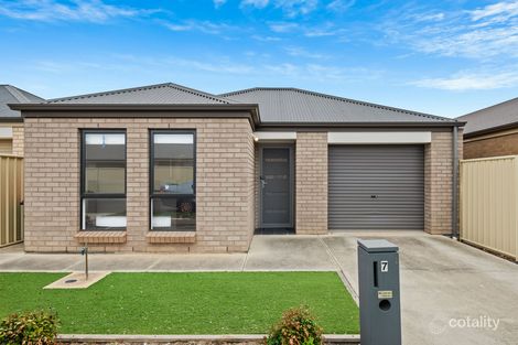 Property photo of 7 Parkfield Loop Paralowie SA 5108