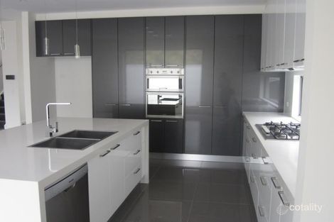 Property photo of 15A Arnold Grove Doncaster VIC 3108