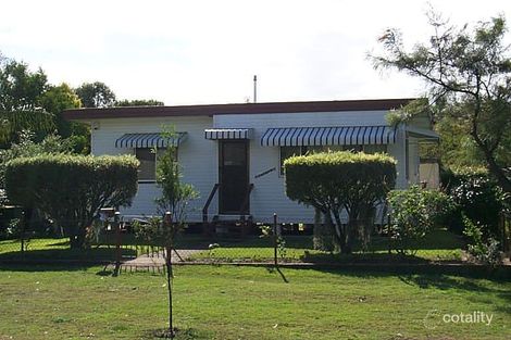 13 Lalroy St, Beachmere, QLD 4510