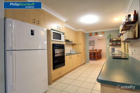 Property photo of 15 Eucalypt Place Heritage Park QLD 4118