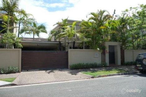 2/41 Tarcoola Cres, Surfers Paradise, QLD 4217