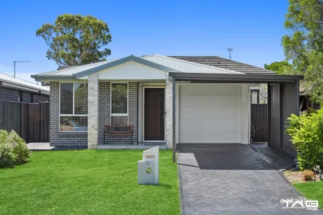 Property photo of 15 Alpine Circuit St Clair NSW 2759