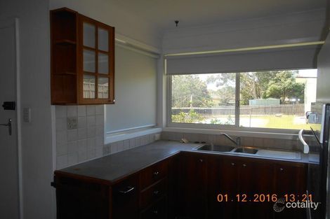 Property photo of 20 Lewis Crescent Forresters Beach NSW 2260