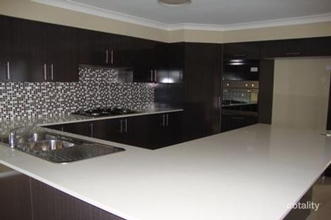 Property photo of 32 Franzman Avenue Elderslie NSW 2570