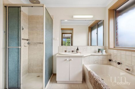 Property photo of 1/3 Eaton Place Narre Warren VIC 3805