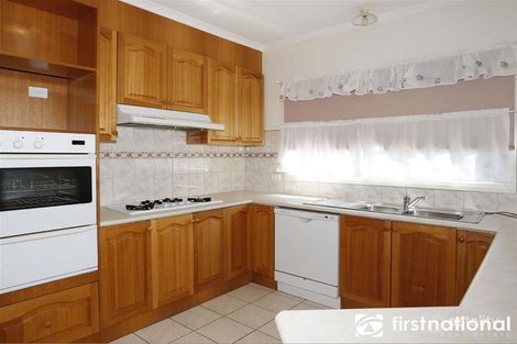 Property photo of 9 Innes Court Berwick VIC 3806