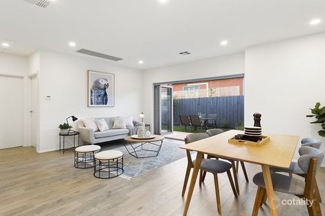 Property photo of 2/29 Hawson Avenue Glen Huntly VIC 3163