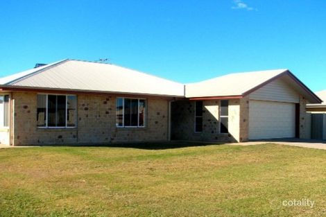 11 Blue Gums Dr, Emerald, QLD 4720