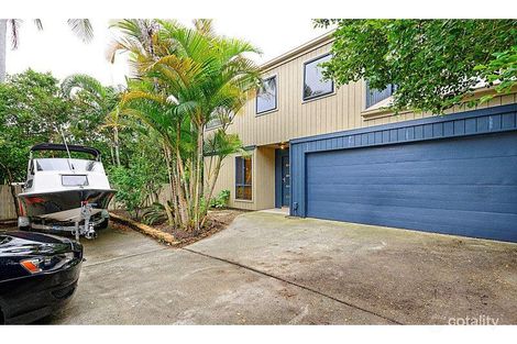 Property photo of 2/31 Fisher Avenue Southport QLD 4215