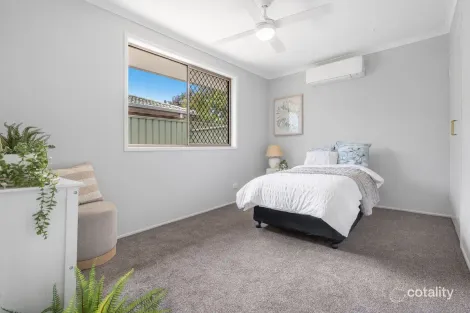Property photo of 11 Penguin Street Wellington Point QLD 4160