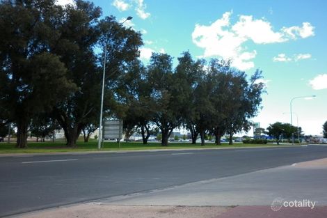 Property photo of 216 Renmark Avenue Renmark SA 5341