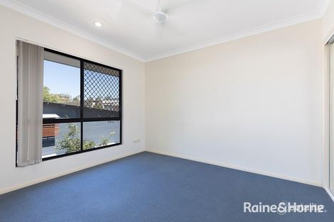 Property photo of 56 Warren Street St Lucia QLD 4067