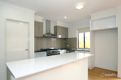 Property photo of 14 Henbury Street Cranbourne North VIC 3977
