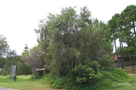 2 Claremont Dr, Robina, QLD 4226